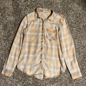 Maurice’s Plaid Worn & Washed Look